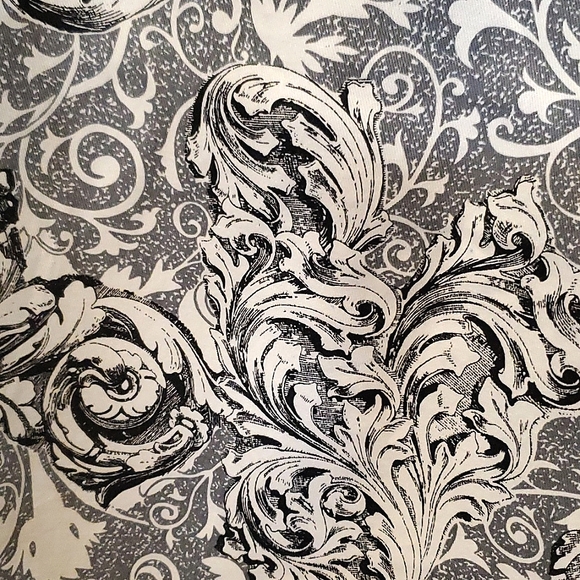 W.L. Sportswear New York Grey Cream Black Scroll Print Capri Pants Size 16 USA - Picture 7 of 8